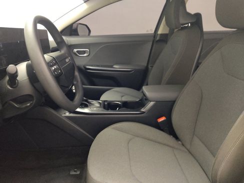 Used 2025 Kia K4 FWD image 17