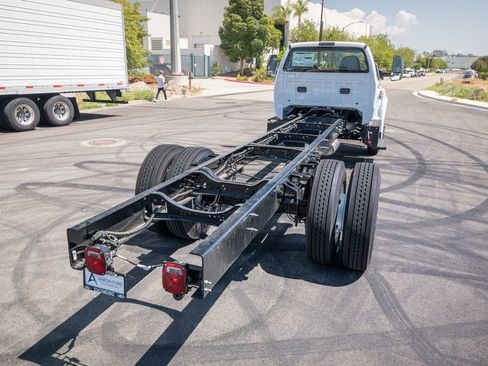 New 2026 Ford F650 2WD Regular Cab Super Duty image 7