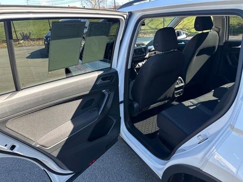 Used 2021 Volkswagen Tiguan S image 24