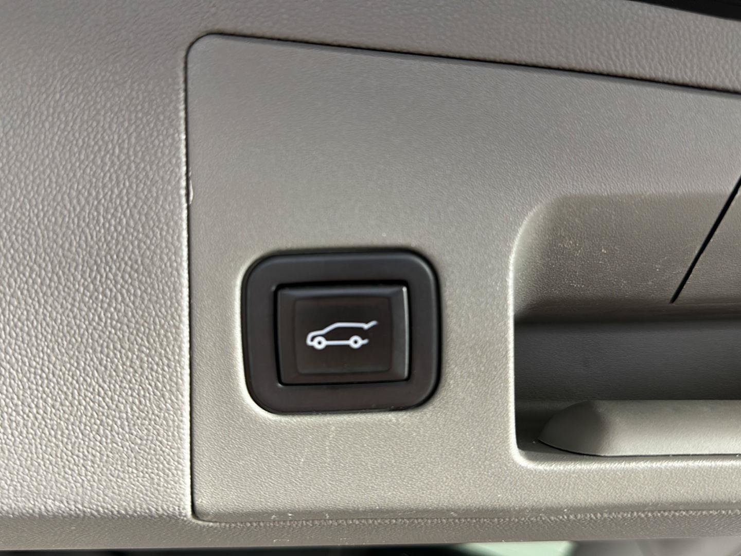Used 2024 Cadillac XT5 Premium Luxury AWD/4WD image 24