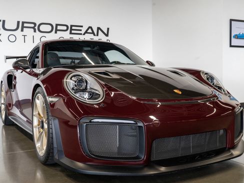 Used 2018 Porsche 911 GT2 RS RWD image 33