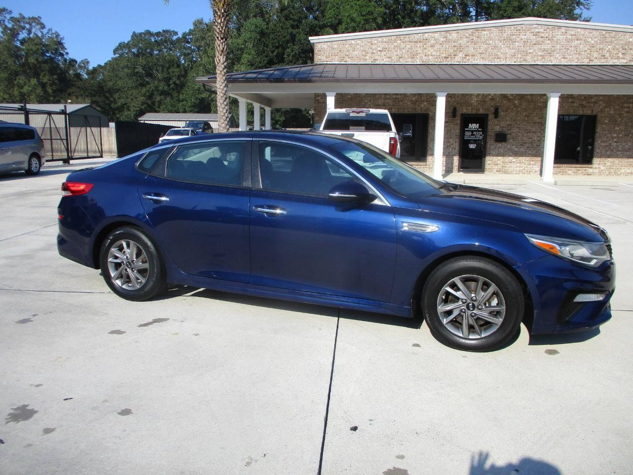 Used 2019 Kia Optima LX FWD image 18