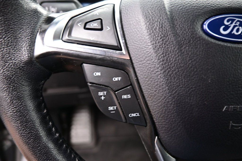 Used 2024 Ford Edge SEL AWD/4WD image 17