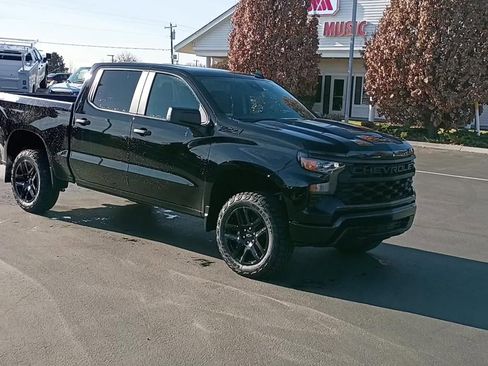 New 2026 Chevrolet Silverado 1500 Custom Trail Boss w/ Dark Appearance Package image 3