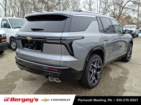 New 2026 Chevrolet Traverse High Country AWD/4WD image 3