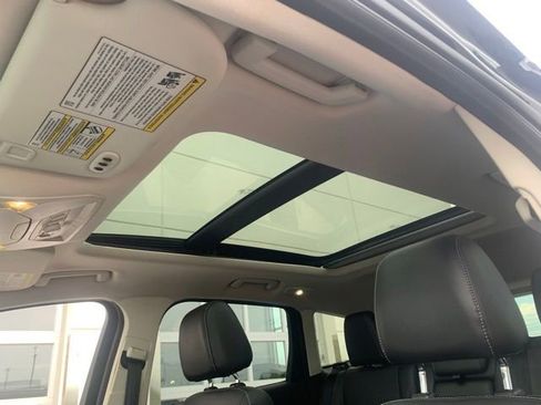 Used 2015 Ford Escape Titanium w/ Equipment Group 301A AWD/4WD image 9