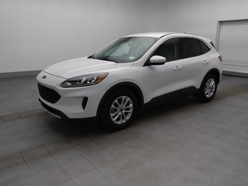 Used 2020 Ford Escape SE FWD image 2