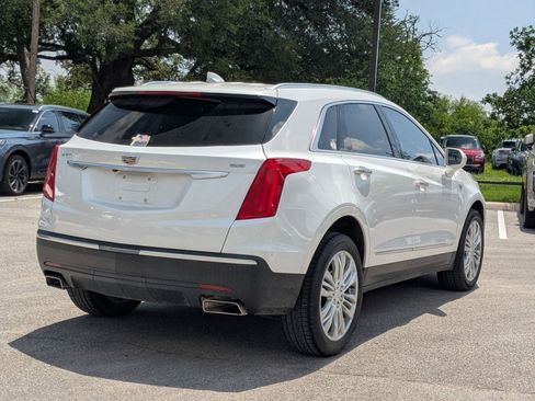 Used 2019 Cadillac XT5 Premium Luxury FWD image 3