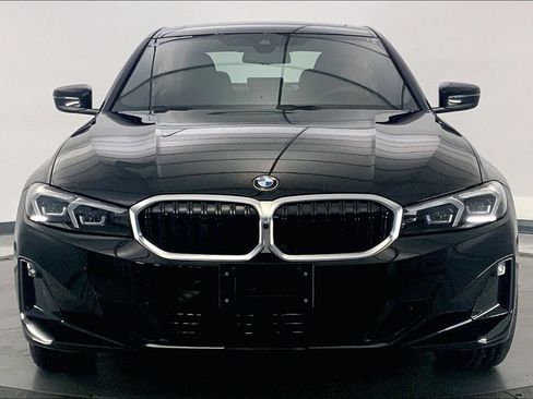 Certified 2025 BMW 330i xDrive Sedan w/ Premium Package AWD/4WD image 2