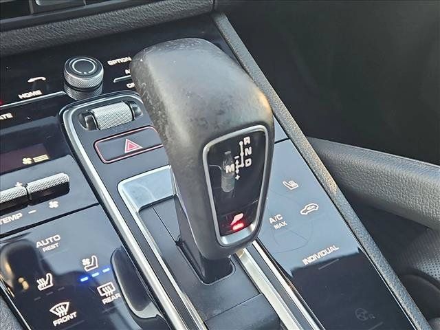 Used 2021 Porsche Cayenne AWD/4WD image 12
