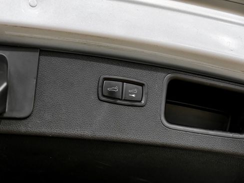 Used 2016 Porsche Macan Turbo image 51