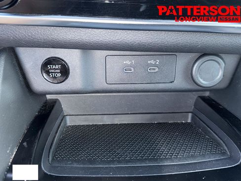 Used 2024 Nissan Rogue S FWD image 9