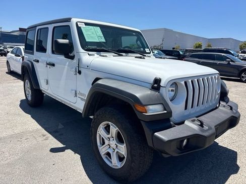 Used 2020 Jeep Wrangler Unlimited Sport S AWD/4WD image 3