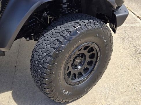 Used 2023 Ford Bronco Raptor AWD/4WD image 7