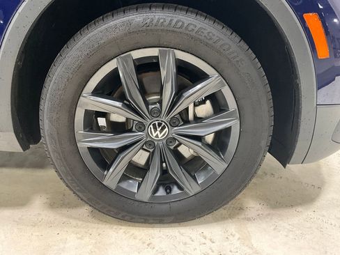 Used 2024 Volkswagen Tiguan SE image 10