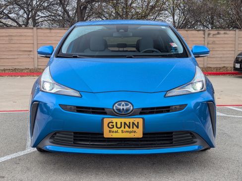 Used 2019 Toyota Prius LE image 9