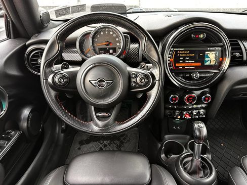Used 2019 MINI Cooper S w/ Premium Package image 3