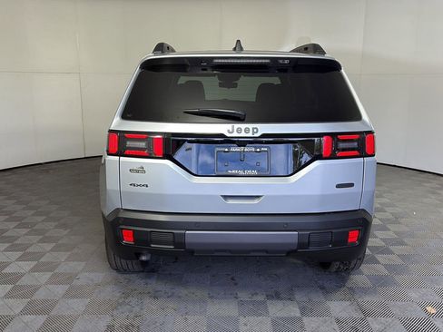 New 2026 Jeep Cherokee Overland w/ Trailer Tow Group AWD/4WD image 5