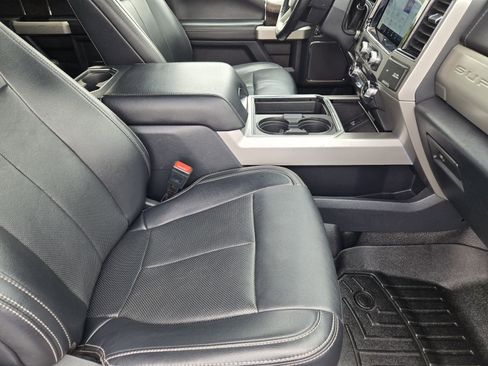 Used 2022 Ford F350 Lariat w/ Lariat Ultimate Package AWD/4WD image 14