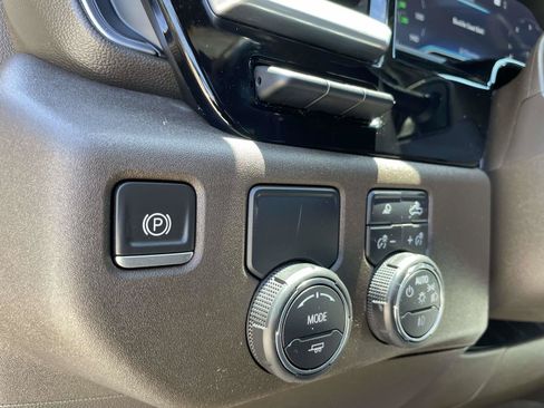 Used 2023 Chevrolet Silverado 1500 LTZ w/ LTZ Premium Package RWD image 18