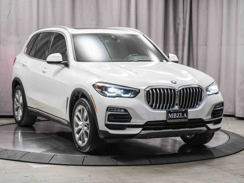 Used 2021 BMW X5 xDrive40i w/ Convenience Package AWD/4WD image 5