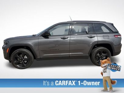 Used 2023 Jeep Grand Cherokee Altitude