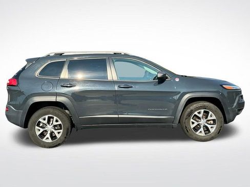 Used 2016 Jeep Cherokee Trailhawk w/ Leather Interior Group image 7