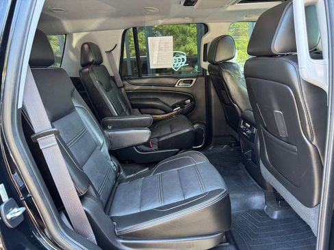 Used 2015 GMC Yukon Denali w/ Premium Package AWD/4WD image 21