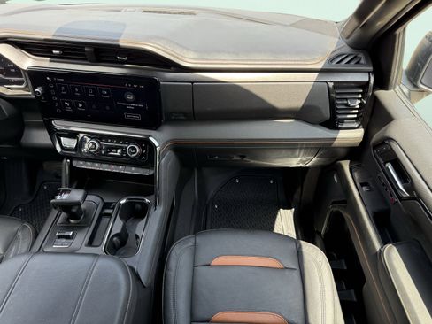 Used 2024 GMC Sierra 1500 AT4 image 57