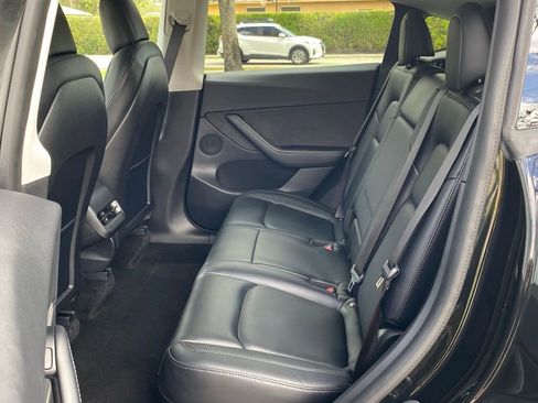 Used 2021 Tesla Model Y Performance image 36