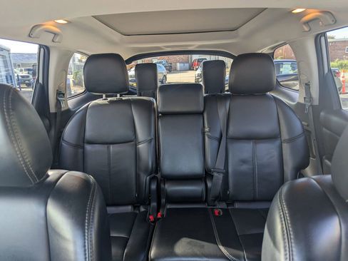 Used 2018 Nissan Pathfinder SL w/ SL Premium Package AWD/4WD image 25