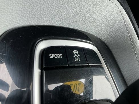 Used 2021 Toyota Corolla SE w/ SE Preferred Package FWD image 25