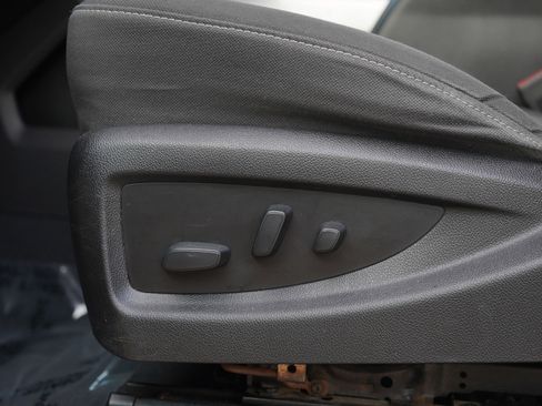 Used 2019 Chevrolet Silverado 2500 LT image 26