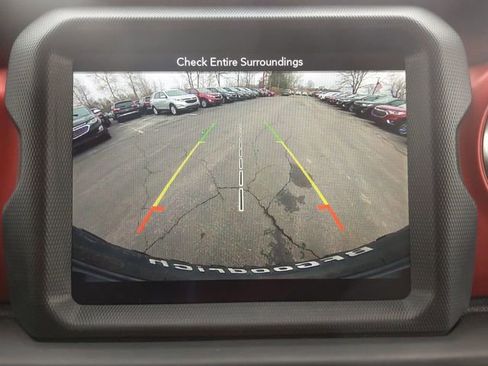 Used 2019 Jeep Wrangler Unlimited Rubicon w/ Uconnect 4C Nav & Sound Group image 21