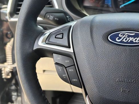 Used 2024 Ford Edge Titanium AWD/4WD image 21