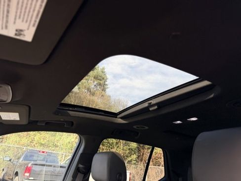 Used 2022 Chevrolet Traverse RS w/ LPO, Floor Liner Package image 21