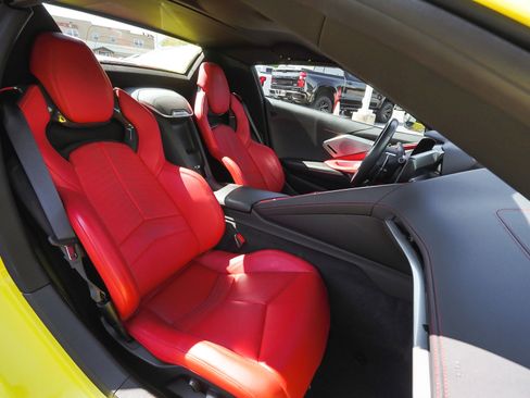 Used 2023 Chevrolet Corvette Stingray Preferred Conv w/ Z51 Performance Package RWD image 37