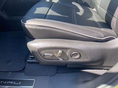 New 2026 GMC Sierra EV Denali AWD/4WD image 11