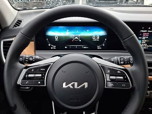 Certified 2024 Kia Seltos EX image 20