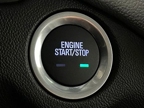 Used 2024 Chevrolet Equinox LS image 28