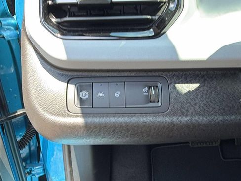 New 2027 Chevrolet Bolt LT w/ Comfort Package FWD image 17