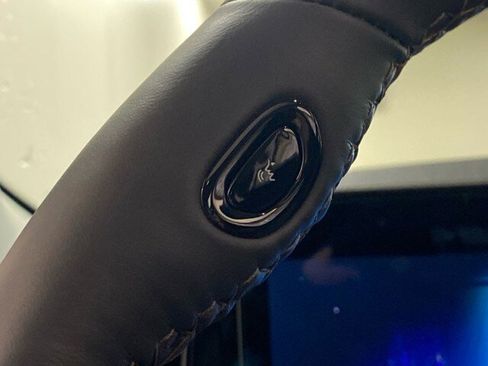 New 2025 Lincoln Aviator AWD image 19