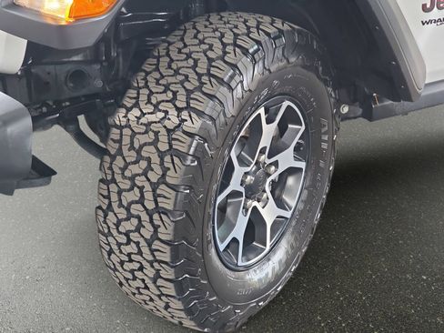 Used 2021 Jeep Wrangler Unlimited Rubicon AWD/4WD image 35