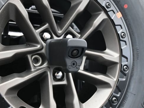 Used 2025 Jeep Wrangler Unlimited Rubicon 392 image 39