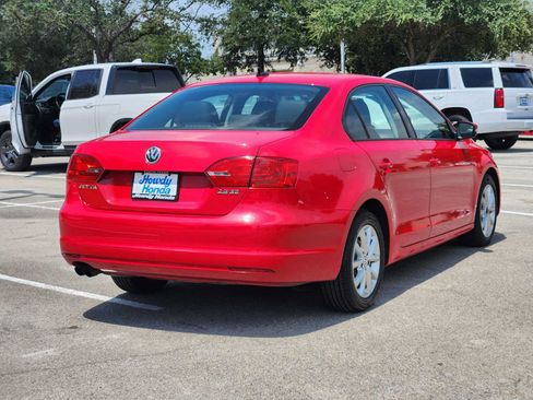 Used 2012 Volkswagen Jetta SE FWD image 6
