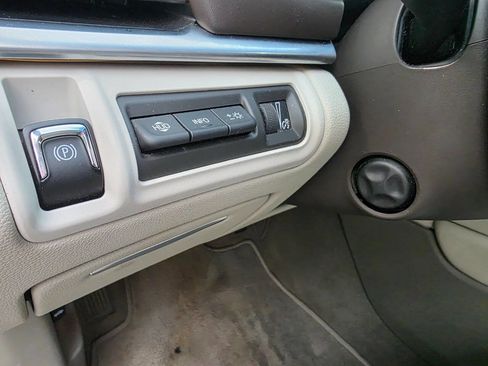 Used 2014 Cadillac XTS Platinum image 15