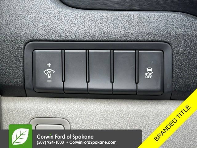 Used 2018 Kia Sedona LX w/ LX Essentials Premium Package FWD image 24