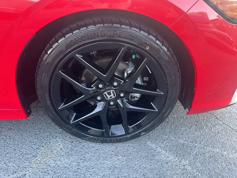 Used 2025 Honda Civic Sport image 10