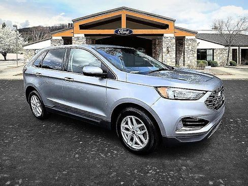 Used 2022 Ford Edge SEL AWD/4WD image 3
