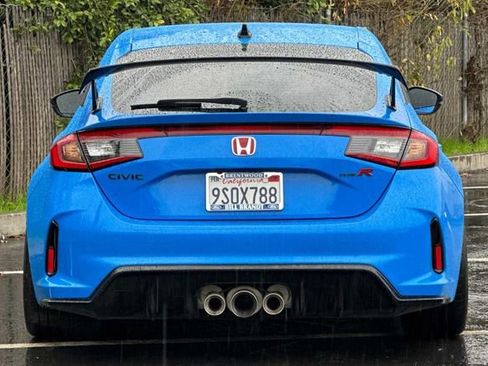 Used 2025 Honda Civic Type R image 8